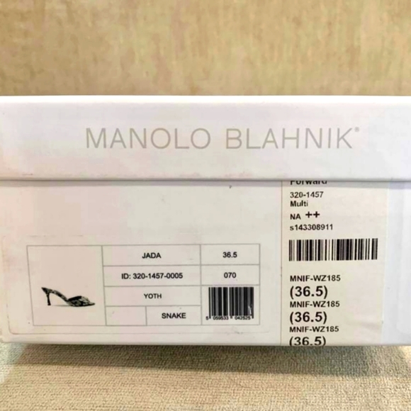 SOLD! NIB Manolo Blahnik Open Toe Mules - Picture 8 of 10